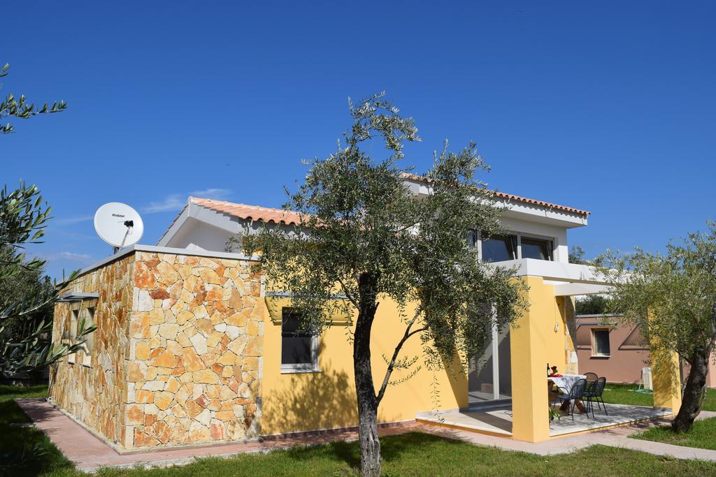 Three Stars Luxury Villas Moraitika Exteriör bild
