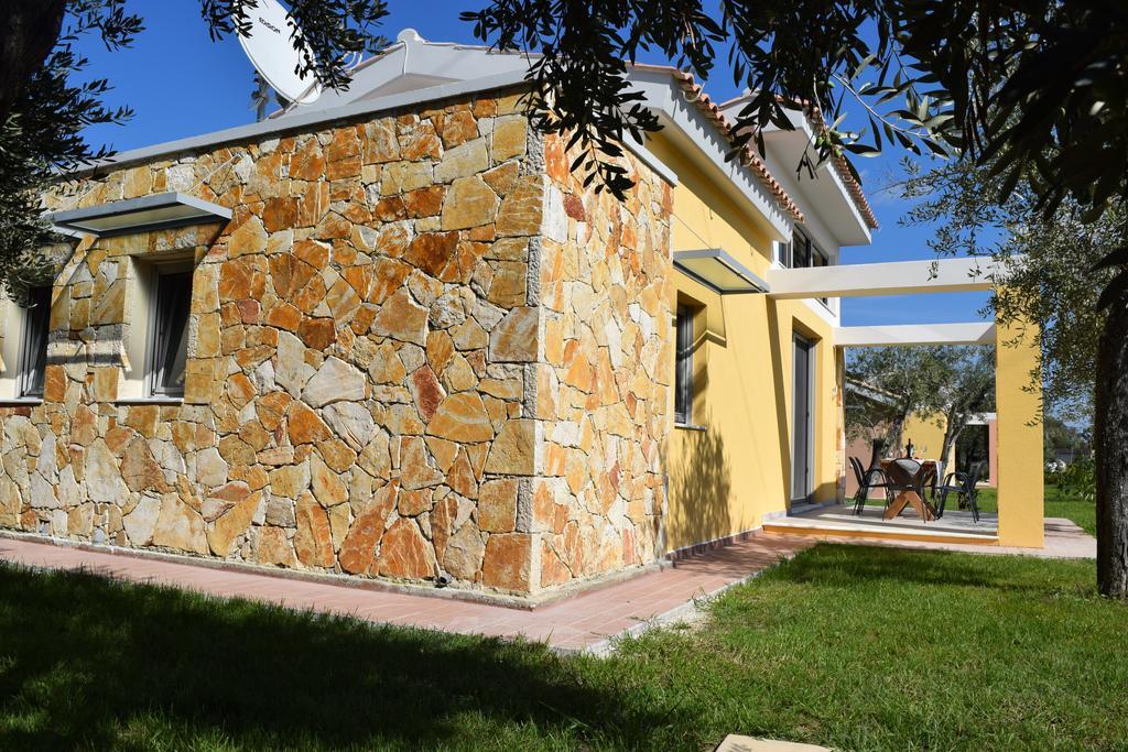 Three Stars Luxury Villas Moraitika Exteriör bild