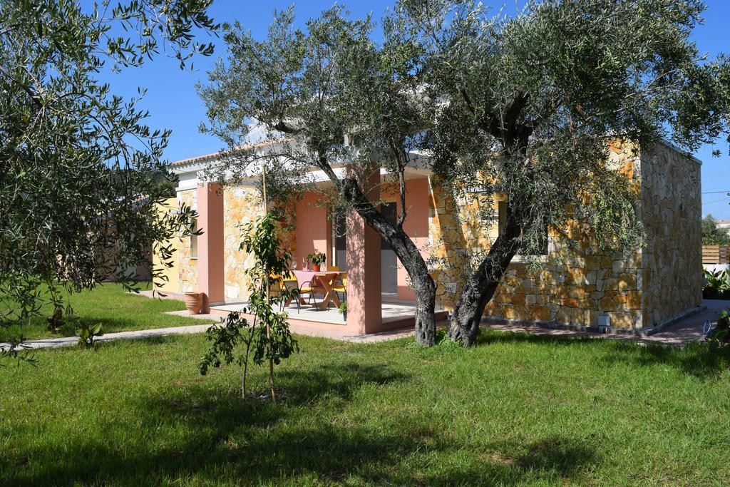 Three Stars Luxury Villas Moraitika Exteriör bild