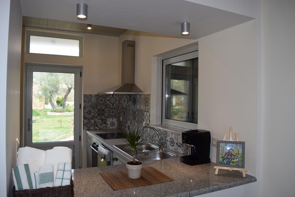 Three Stars Luxury Villas Moraitika Exteriör bild