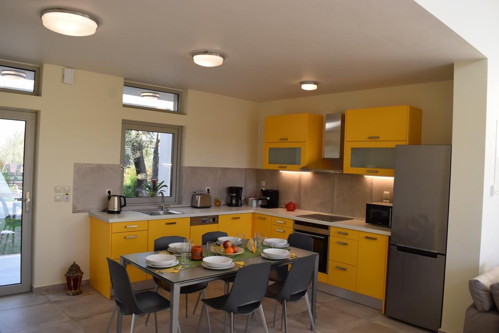 Three Stars Luxury Villas Moraitika Exteriör bild