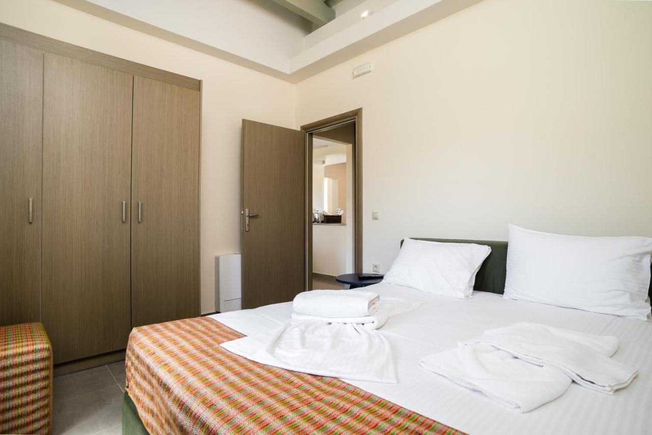 Three Stars Luxury Villas Moraitika Exteriör bild