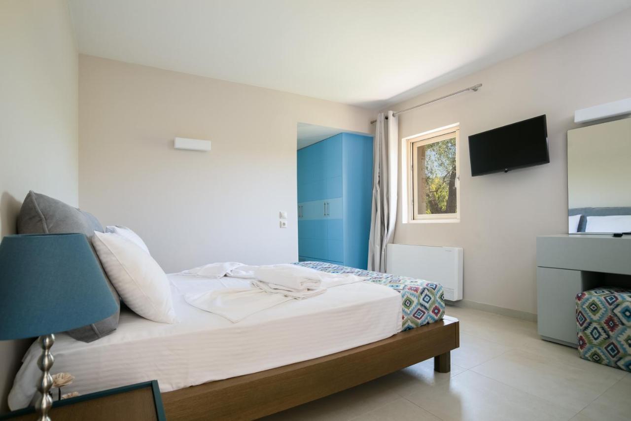 Three Stars Luxury Villas Moraitika Exteriör bild